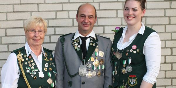 Die drei neuen Vizekönige des SV Rönneburg: Inge Siol (v.l.), Ralf Meyer, Charleen-Fabienne Köhler. Foto: pr SV Rönneburg