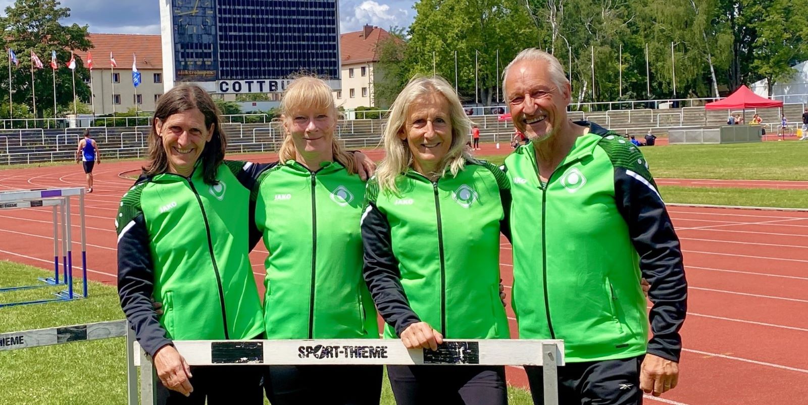 Erfolgreiches Wochenende für Tanja Hecht (v.l), Beate Lenzing, Wiebke und Heinz Baseda. Foto: privat