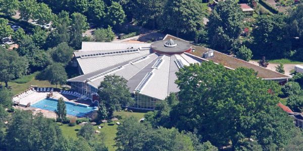 Das Freizeitbad Midsommerland am Harburger Stadtpark. Foto: André Zand-Vakili Harburg bleibt fit: 4 Tipps zum Sport an kalten Tagen