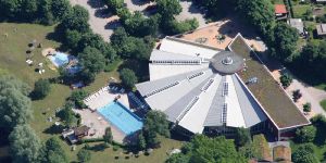Diskussion um Schwimmhalle bestimmt Bezirksversammlung