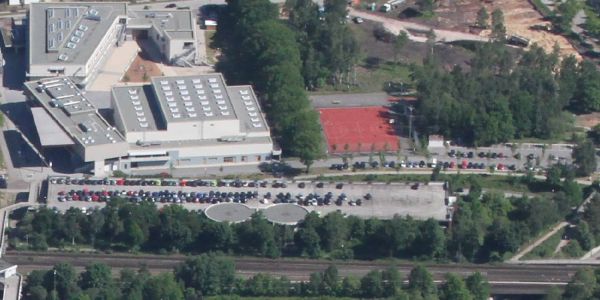 Das Parkhaus in Neugraben, in dem am 21. Januar die Tat passierte. Foto: André Zand-Vakili Attacke im Parkhaus: Haftbefehl gegen 15-Jährigen aus Neugraben