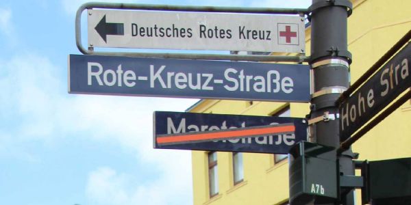 Straßenschild Rote-Kreuz-Straße in Harburg