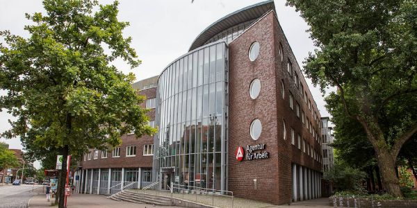 Corona-Krise macht junge Menschen im Bezirk arbeitslos