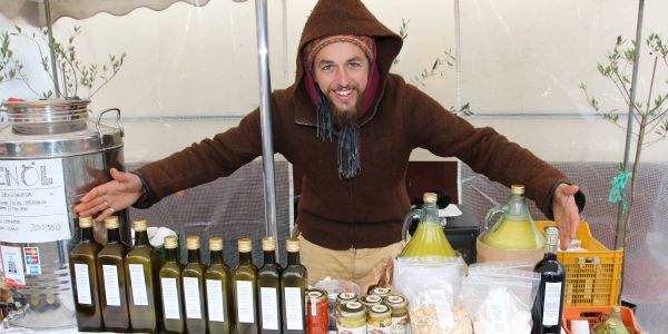 Für Fans und Feinschmecker: Auf dem Markt gab's exzellentes Olivenöl