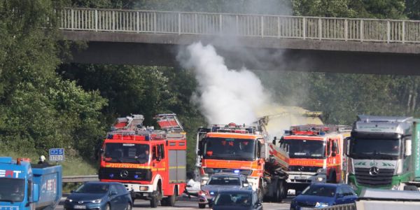 Feuer auf der A7