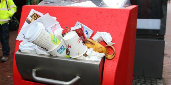 Technische Probleme: Hightech-Papierkörbe in der Lü abgebaut