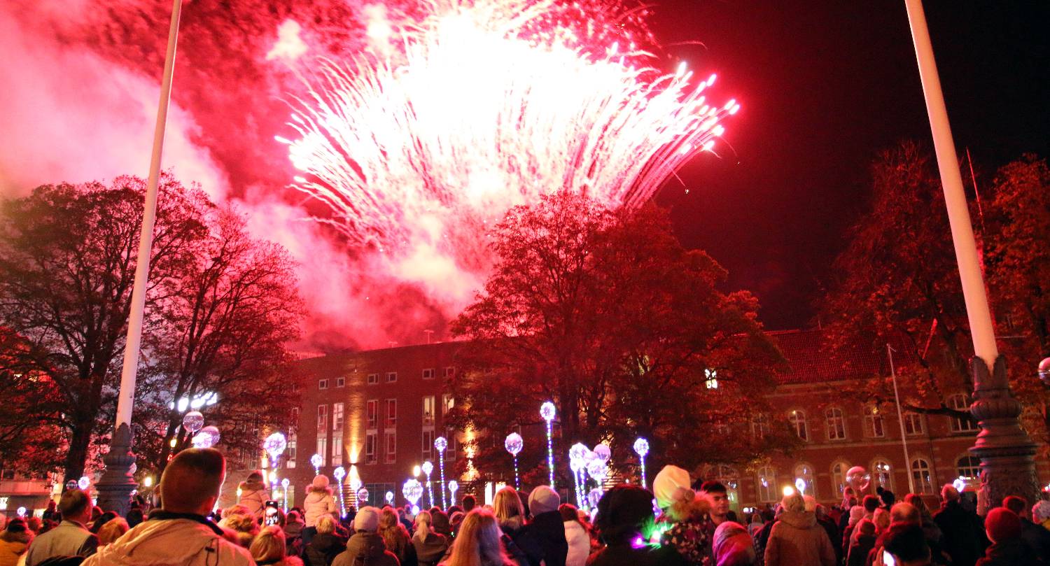 Harburgs Super-Sonntag: Volles Programm mit Kultur, Laternenumzug und Feuerwerk