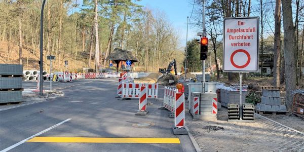 Dauerbaustelle Ehestorfer Heuweg: Die Bauarbeiten am Ehestorfer Heuweg werden später fortgesetzt als zunächst geplant. Foto: Christian Bittcher Ehestorfer Heuweg: Bauarbeiten gehen erst im Frühjahr 2022 weiter