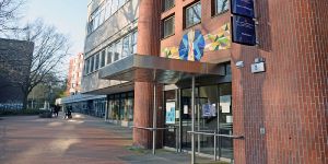 Mitten in der Corona-Krise: Bezirksamt Harburg suspendiert Gesundheitsamtsleiter - Spekulationen um die Gründe