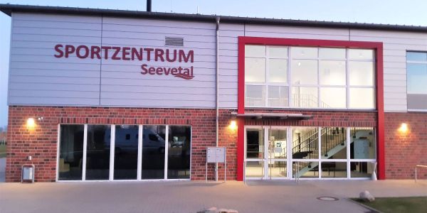 Für zwei Tage: Sportzentrum in Fleestedt wird zum Impfzentrum