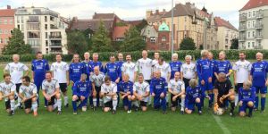 Harburger Fußballsenioren kicken in Berlin gegen den FC Bundestag 