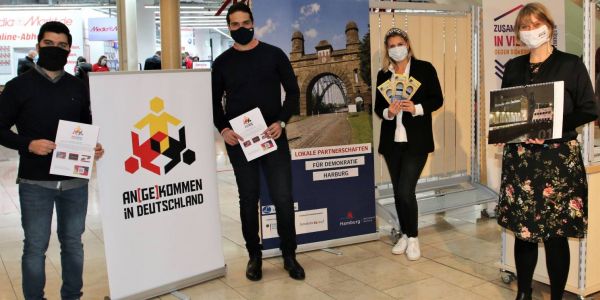 Trotz Schmuddelwetter: Shopping-Sonntag lockte Tausende in die City