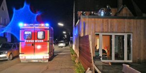 17 Jähriges Mädchen stürzt bei Videodreh rückwärts vom Dach eines Anbaus