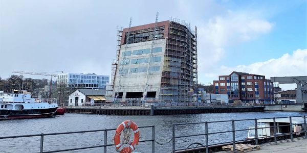 Der Kran wurde abgebaut: Rohbau des Fraunhofer-Centers ist fertig