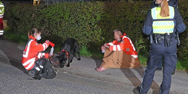 Nackter Mann im Wald nach über 12 Stunden gefunden - Polizei und Rettungsorganisationen mit Großaufgebot im Einsatz