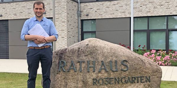 Thomas Mehlbeer will als Bürgermeister ins Rathaus der Gemeinde Rosengarten. Foto: pr Mehlbeer: Ein unabhängiger Kandidat mit einem dicken grünen Kern