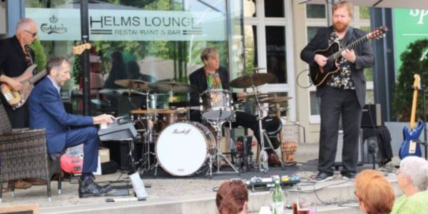 Live-Musik im Herzen Harburgs: Museumsplatz wird zur Open-Air-Bühne