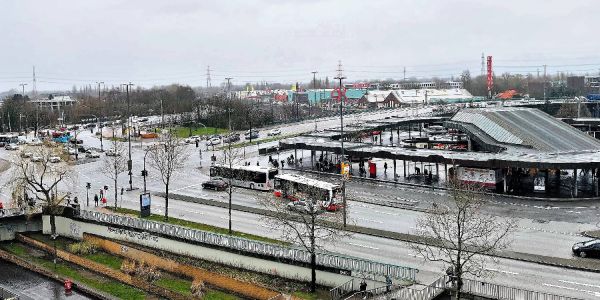 Harburgs neuer Busbahnhof: Die Vorhut legt jetzt schon los