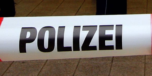 Wilstorfer Straße: Polizeieinsatz wegen zwölf Stunden alter Messerstecherei