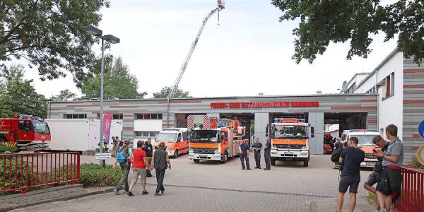 Großes Interesse am Tag der offenen Tür an der Feuer- und Rettungswache Harburg