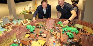 Archäologische Zeitreise mit Playmobil: Neue Ausstellung im Harburger Museum