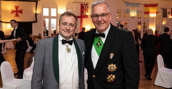 Labskaus Shanties And Dancing Beim Internationalen Ball Der Seefahrt labskaus-shanties-and-dancing-beim-internationalen-ball-der-seefahrt
