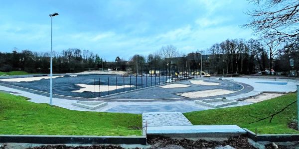 Harburgs neuer Super-Sportplatz: Mitte dieses Jahres soll er eröffnet werden