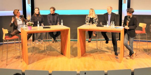 Harburg und die Mobilitätswende: 200 Gäste bei Event mit Senator Tjarks 
