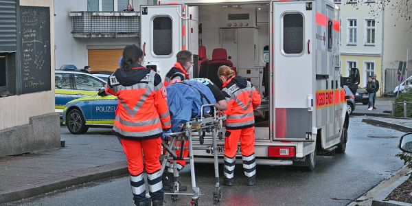 Mann bei Messerstecherei im Phoenix-Viertel verletzt