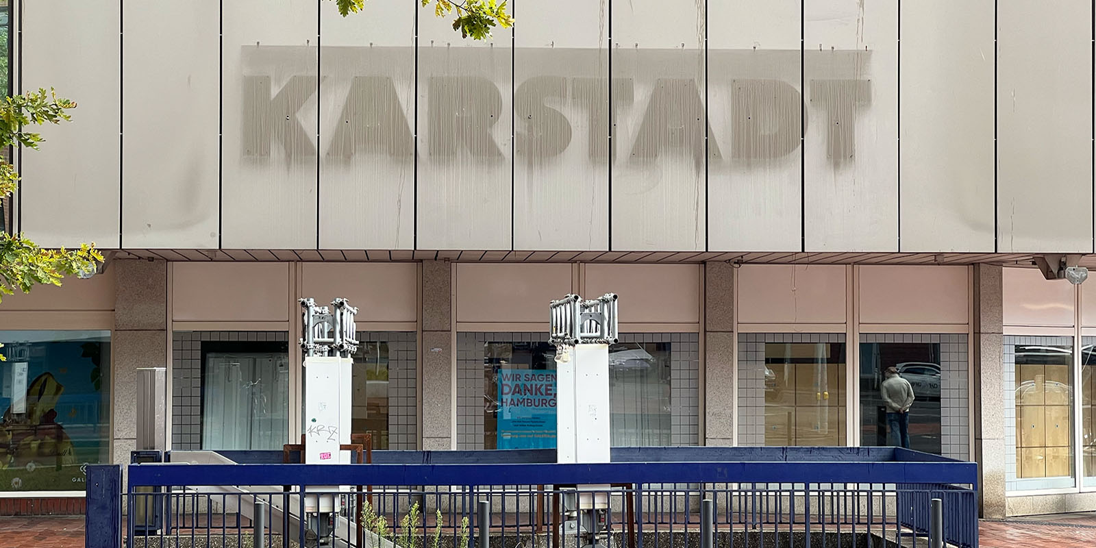 Jetzt ist Karstadt Harburg sprichwörtlich nur noch ein Schatten seiner selbst