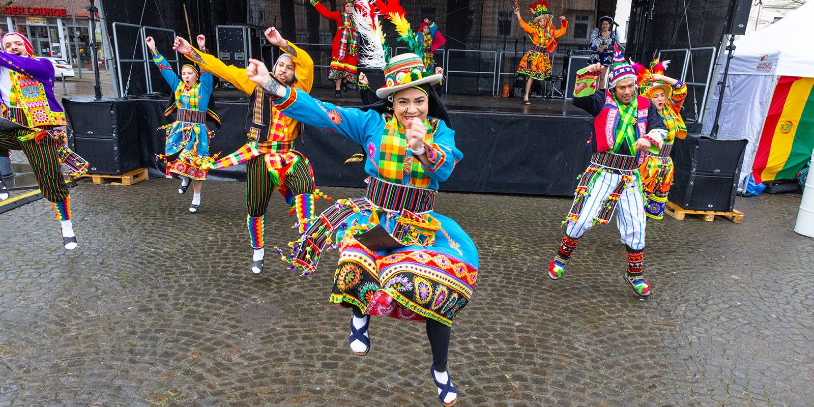 Harburg hat Platz für Vielfalt: Buntes Fest beim zweiten Shopping-Sonntag in Harburg