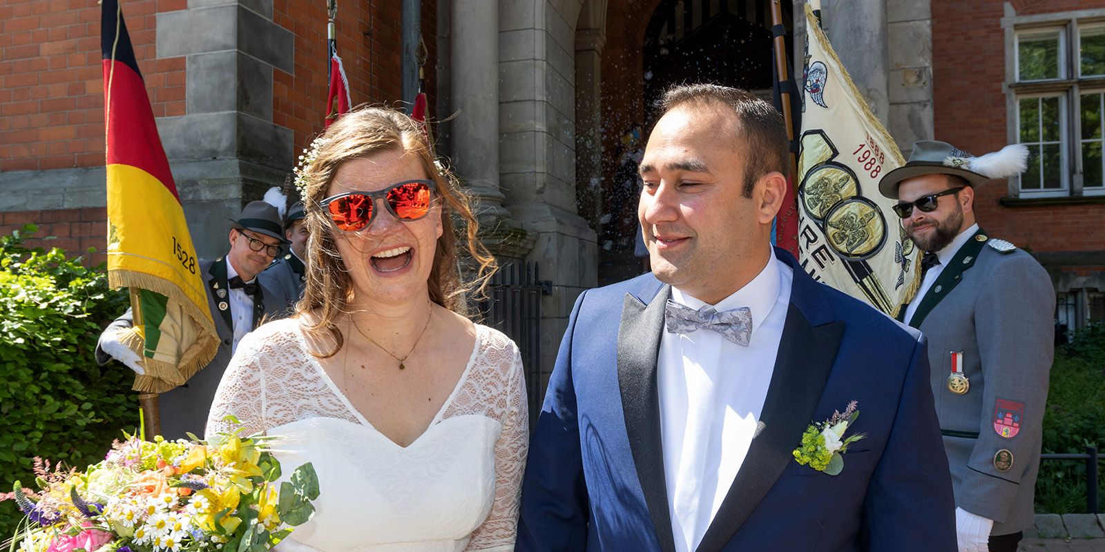 Boerney, Brüzzelhütte, Fahnenjunker: Bei der Hochzeit von "Bo" und Nicole ging es rund