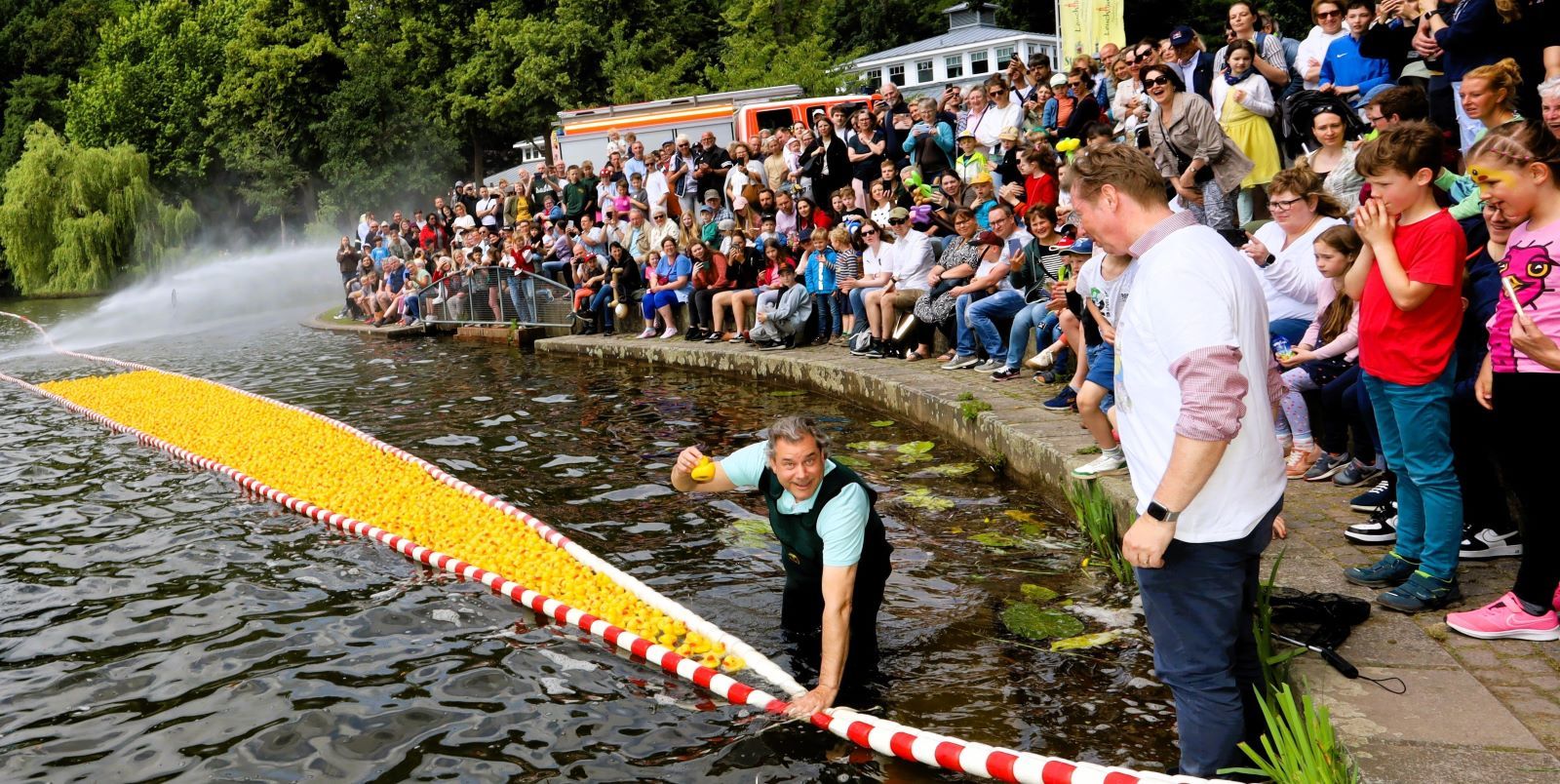 Spektakel auf der Außenmühle: Sonntag wird das 15. Entenrennen gestartet