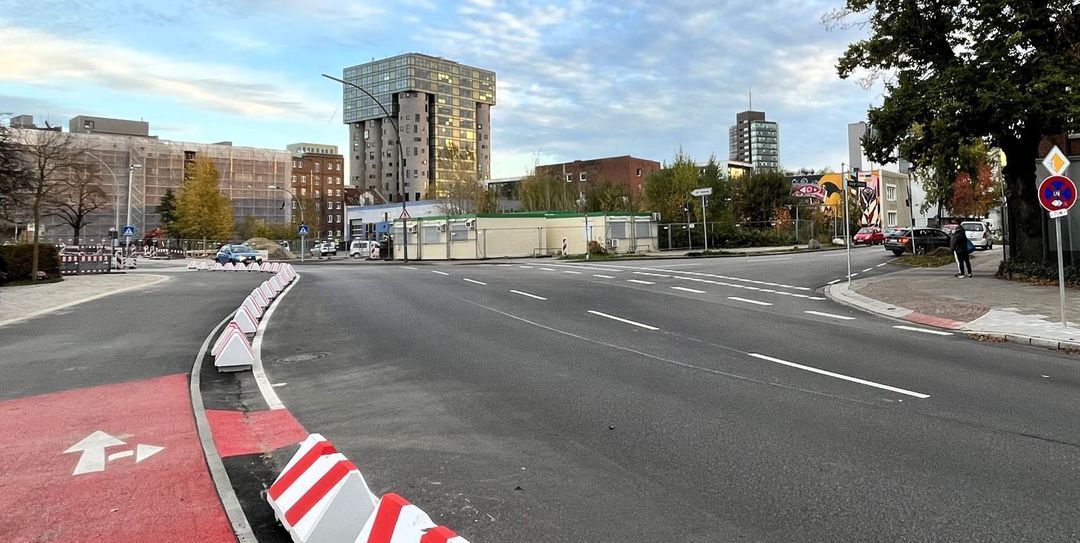 Sperrung und Umleitung: Binnenhafen bekommt zweiten Kreisverkehr