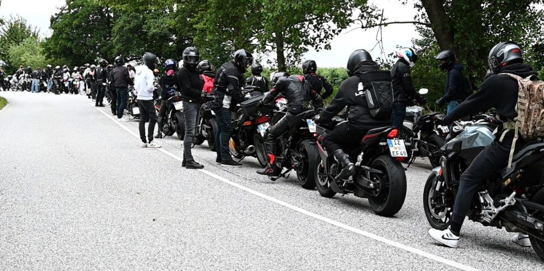 Ein Jahr nach tragischem Unglück: 120 Biker gedenken Marcel B.