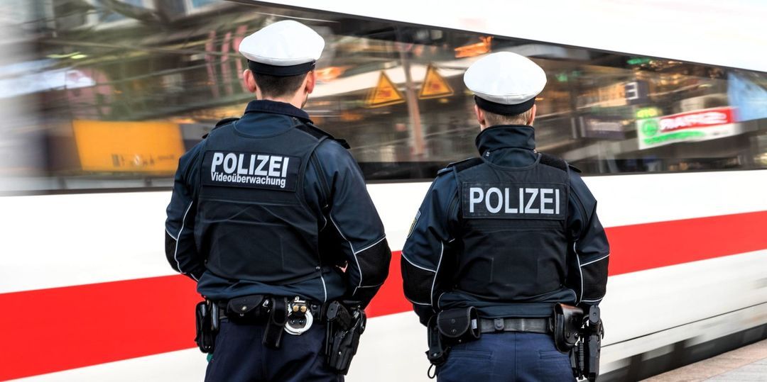 Festnahme im Bahnhof Harburg: 20-Jähriger wurde per Haftbefehl gesucht