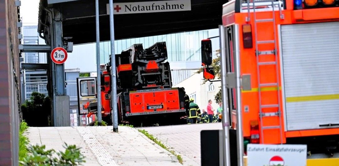 Feuer in Zentraler Notaufnahme des AK Harburg: Erdgeschoss wurde evakuiert