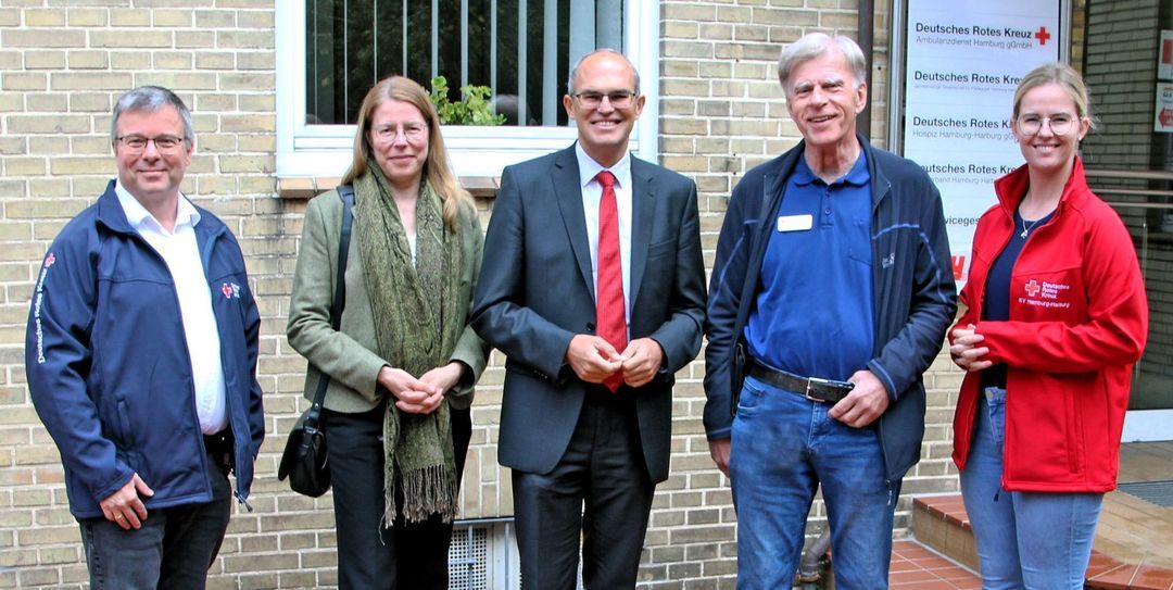 Harburg im Fokus: Neuer Bezirksamtsleiter zu Besuch beim Harburger DRK