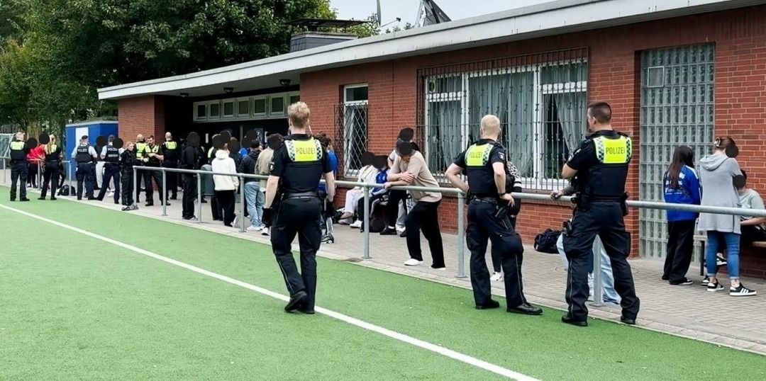 Kreisklassen-Eklat: Spielabbruch nach Schlägerei auf Sportplatz – Vier Verletzte