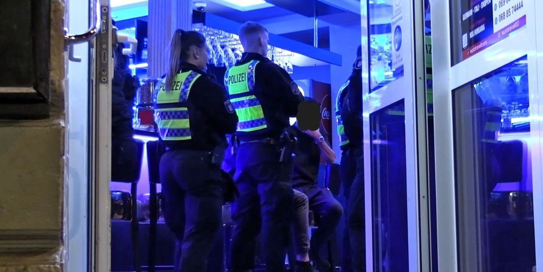Illegales Glücksspiel und Aufenthaltsverstöße: Großeinsatz in Wilhelmsburg