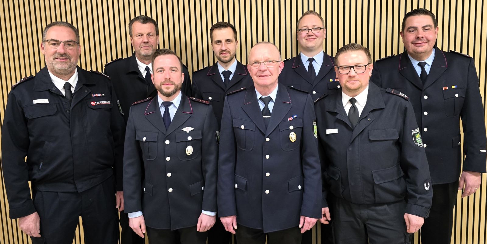 Über die ausgesprochenen Ehrungen bei der Feuerwehr Ramelsloh freuen sich v.l. Gemeindebrandmeister Rainer Wendt, stellvertretender Gemeindebrandmeister Andreas Brauel, Maik Morysse, Michel Wurlitzer, Ralf Eddelbüttel, Ortsbrandmeister Clemens Cohrs, stellvertretender Gemeindebrandmeister Simon Steffen und stellvertretender Ortsbrandmeister Stefan Gehrmann. Foto: Feuerwehr Über die ausgesprochenen Ehrungen bei der Feuerwehr Ramelsloh freuen sich v.l. Gemeindebrandmeister Rainer Wendt, stellvertretender Gemeindebrandmeister Andreas Brauel, Maik Morysse, Michel Wurlitzer, Ralf Eddelbüttel, Ortsbrandmeister Clemens Cohrs, stellvertretender Gemeindebrandmeister Simon Steffen und stellvertretender Ortsbrandmeister Stefan Gehrmann. Foto: Feuerwehr