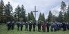 Kleine Abordnung begeht Volkstrauertag auf Harburger Soldatenfriedhof