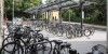 SPD und Grüne wollen Fahrradhäuschen statt Parkplätze in Wohngebieten