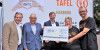 Rotarier-Spende aus dem Entenrennen: 7000 Euro für die Tafel