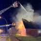 Dachstuhlbrand zerstört Reetdachhaus in Neuenfelde