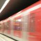 Mann uriniert im S-Bahntunnel und ruft verfassungswidrige Parole zu Bundespolizisten