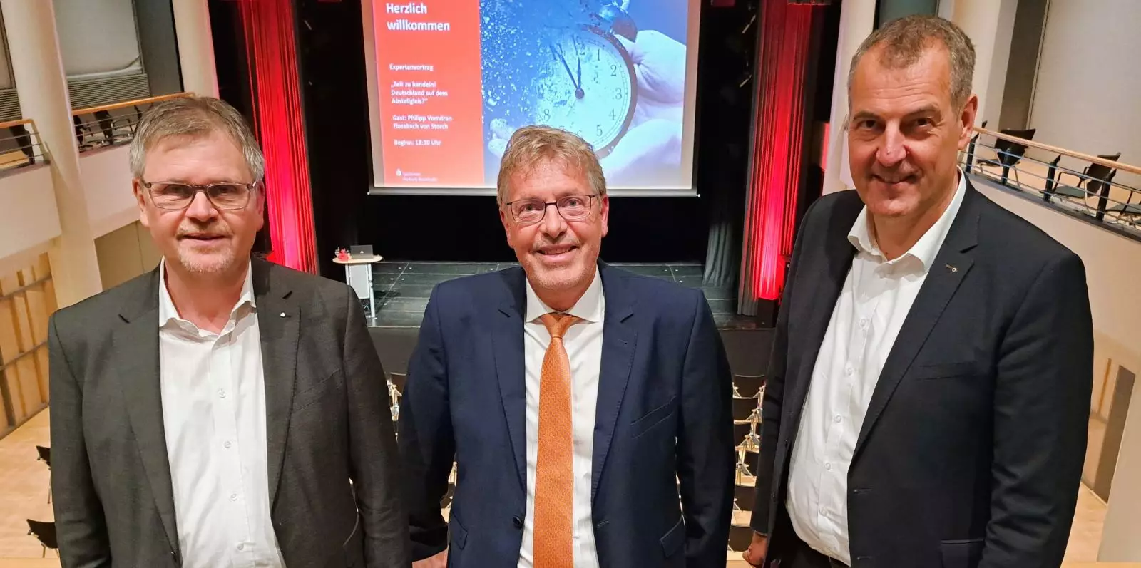 Investmenttag in der Empore: Cord Köster, Philipp Vorndran und Andreas Sommer. Foto: Sparkasse