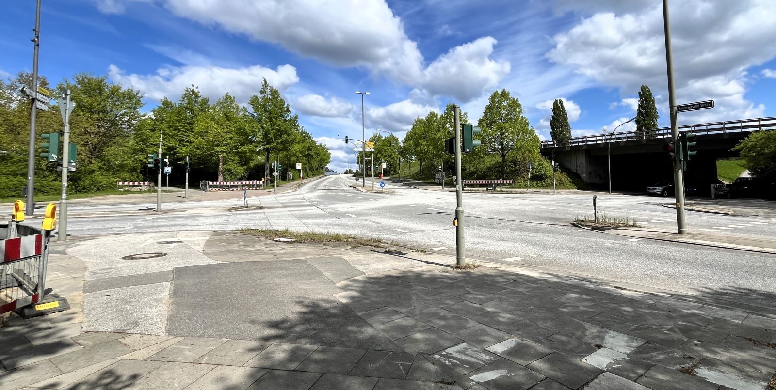 Hier entsteht der Kreisverkehr. Foto: Christian Bittcher