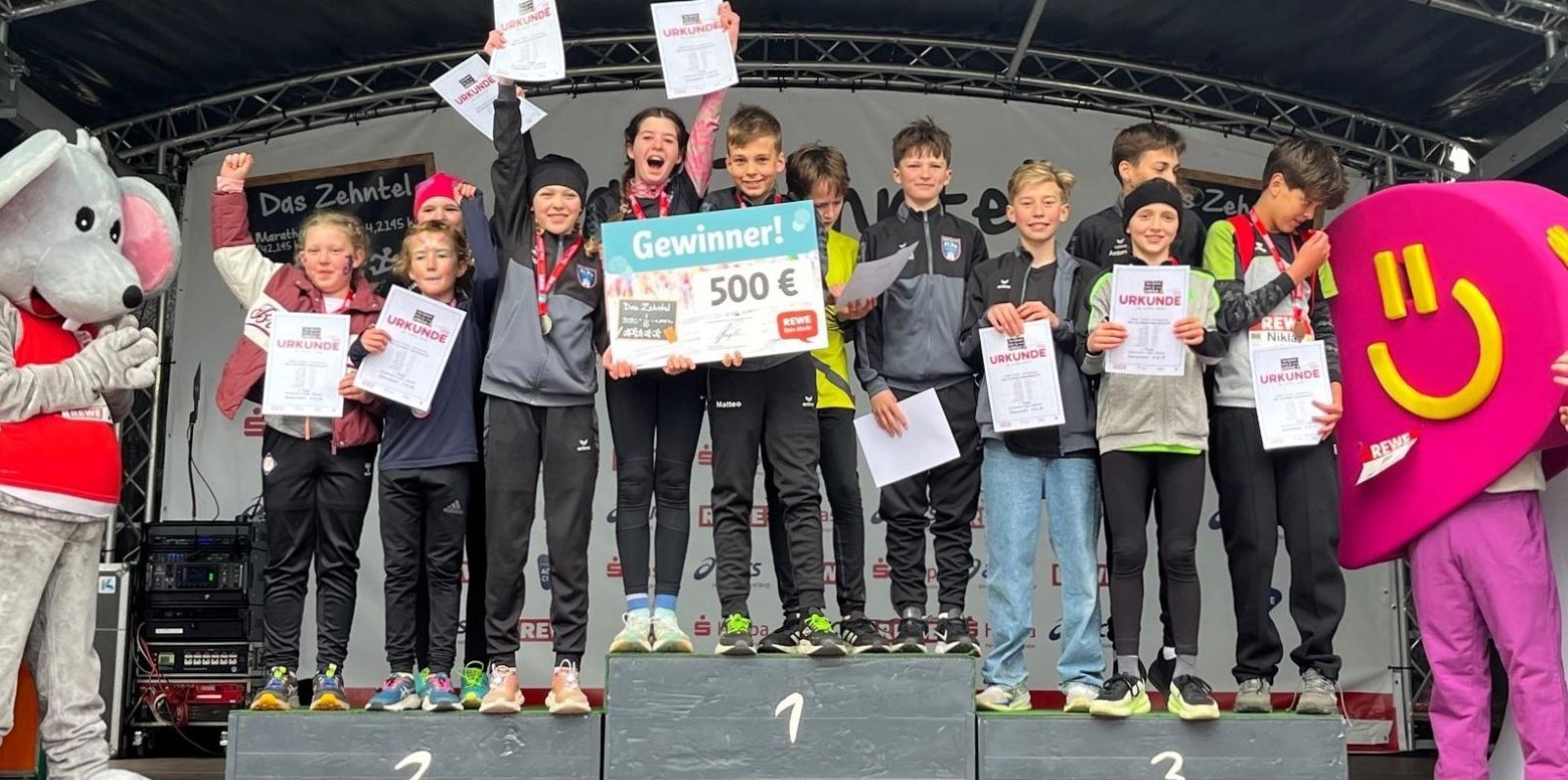 Auch in diesem Jahr standen die Läufer der FiFa ganz oben auf dem Treppchen beim  Zehntel-Marathon. Foto: pr