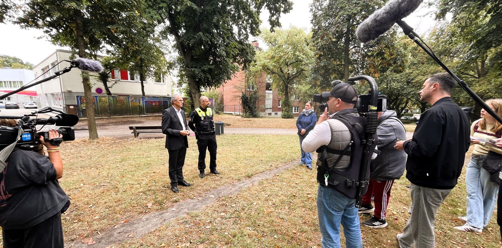 Großes Medieninteresse bei der Vorstellung des neuen Sicherheitskonzepts für den Schwarzenberg. Foto: Christian Bittcher
